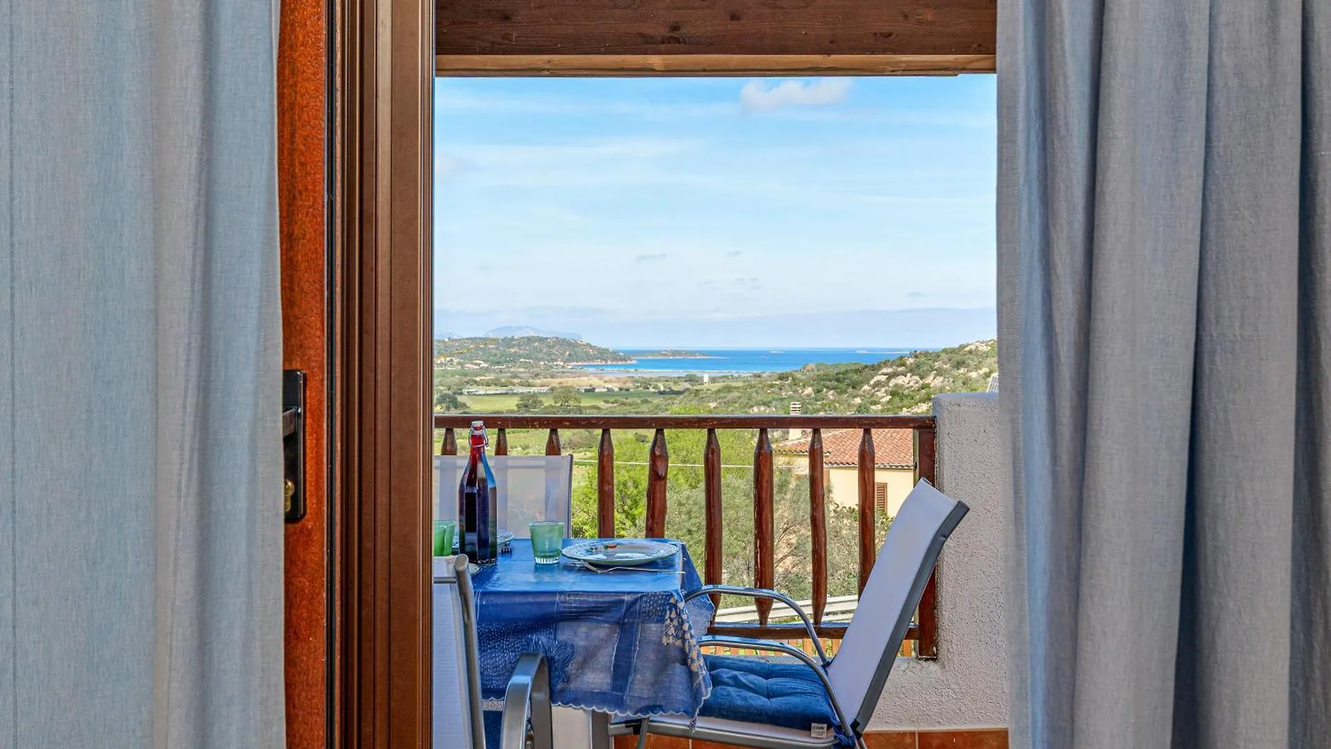Lägenhet Trilocale Con Vista Porto Taverna Monte Petrosu Italien